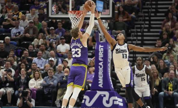 Sacramento Kings Defeat Utah Jazz kauden avausottelussaan